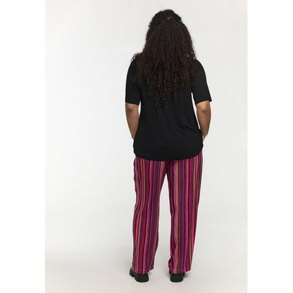 Studio SBella T-Shirt with print T-Shirt Black with Pink