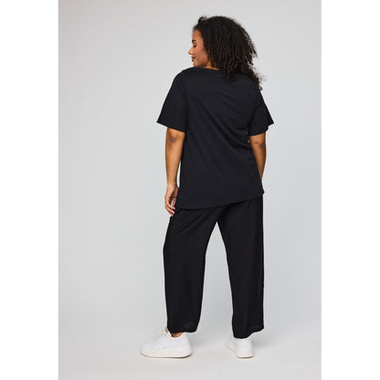 Studio SBella T-Shirt with print T-Shirt Black with pink butterflies