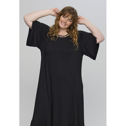 Studio SBonnie Dress Dress Black with small flowers all colors
