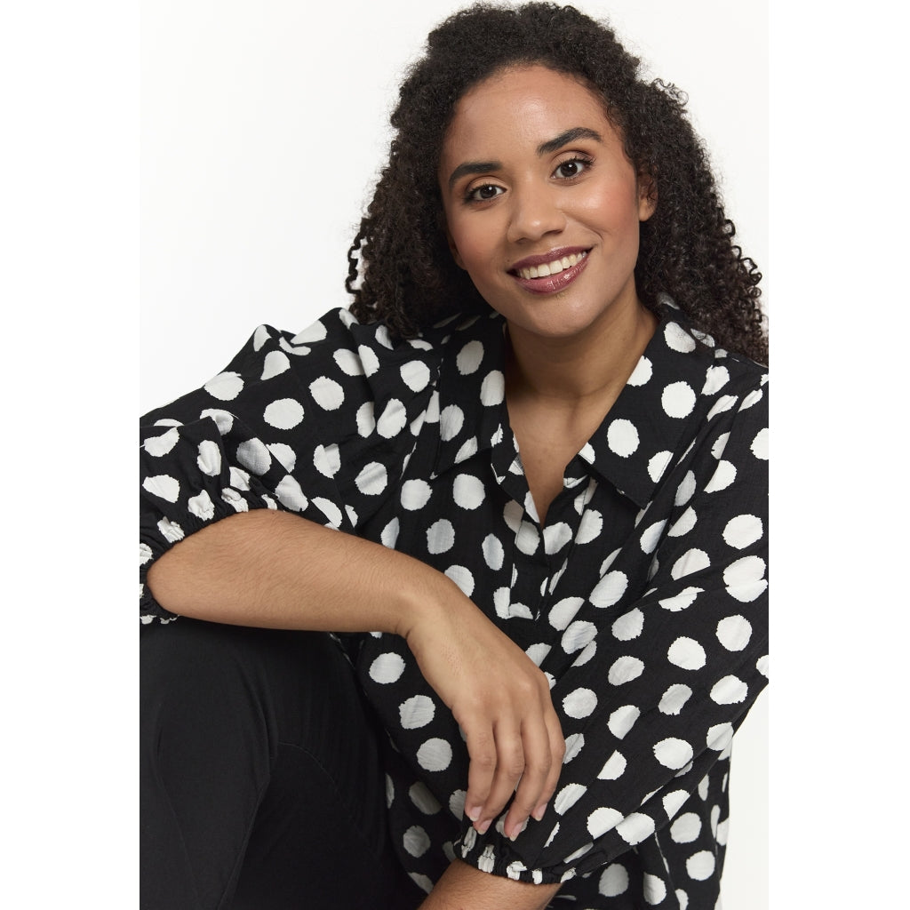 Studio STiff Shirt Shirt Black with white dots