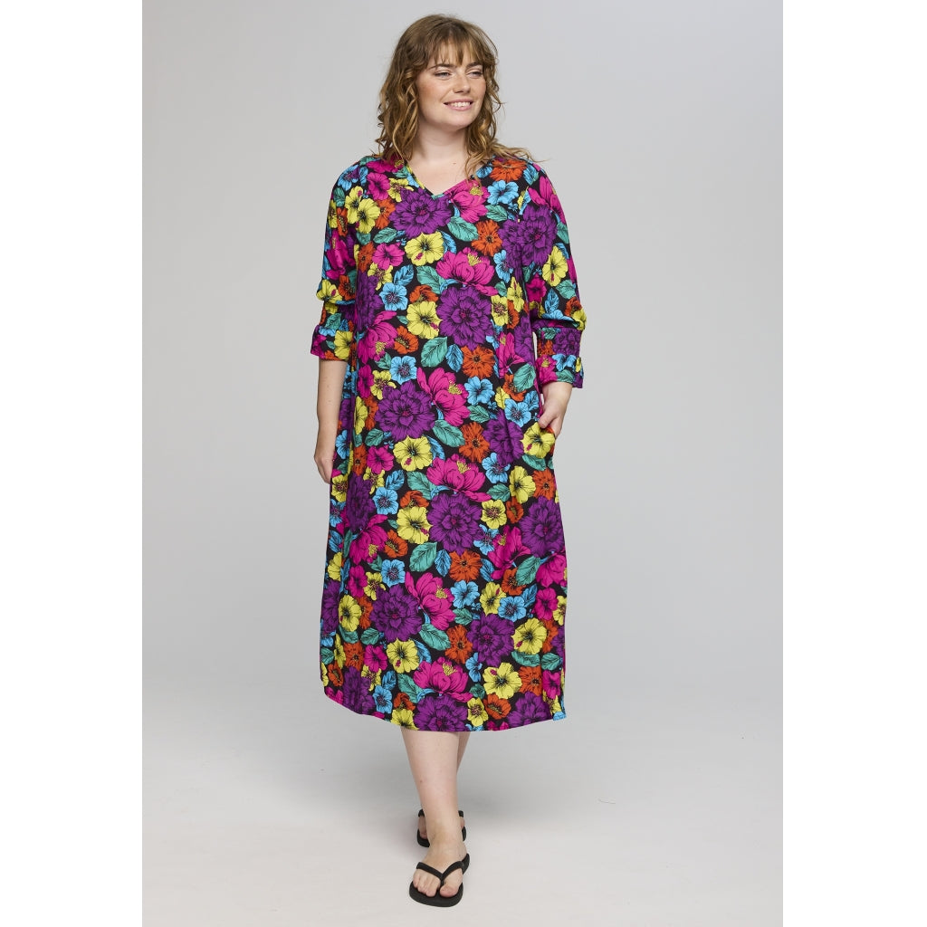 Studio Skattia Dress Dress Multi Colour flowers